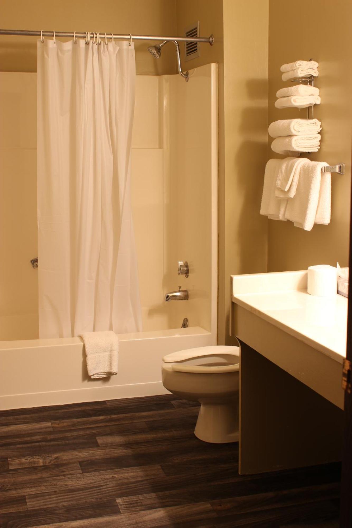 Sunlac Inn Devils Lake Quarto foto